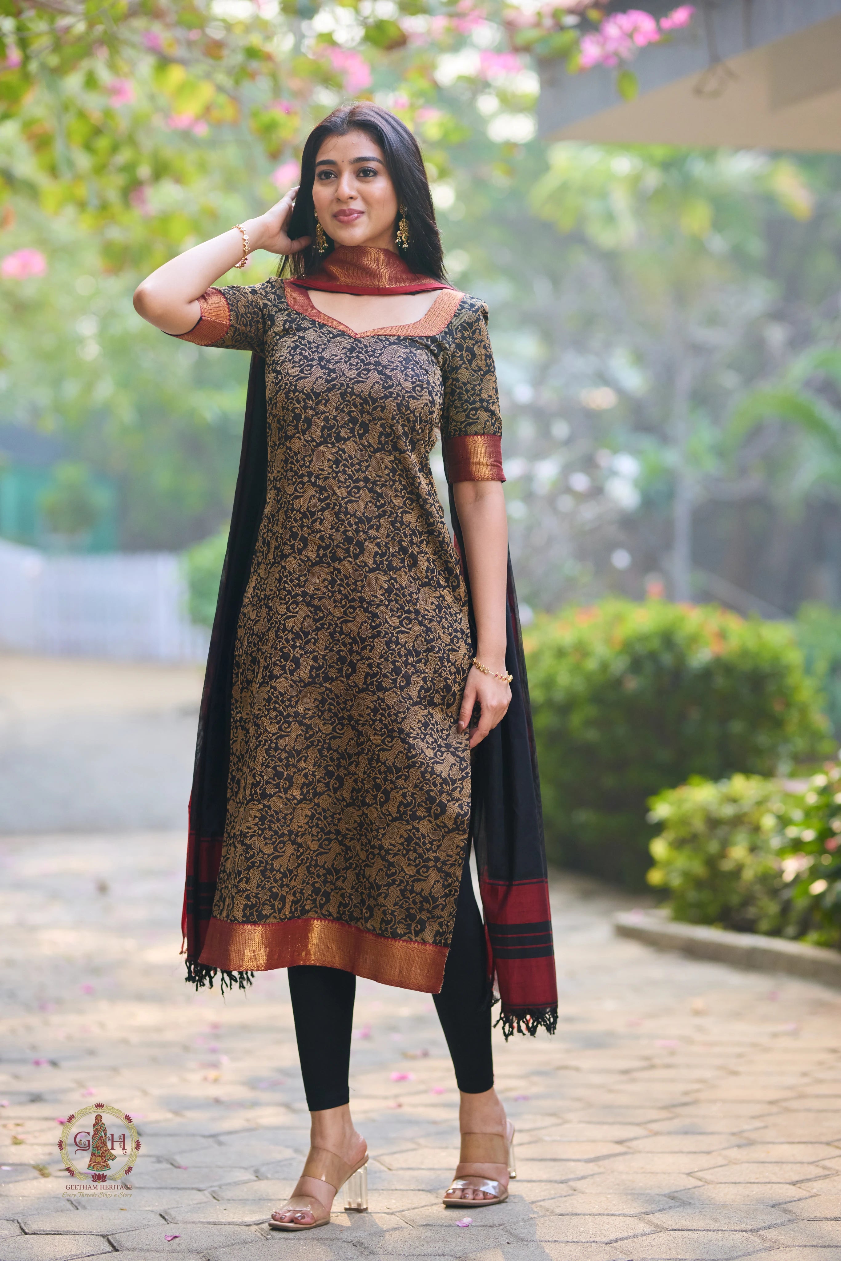 Mai Black Vanasingaram Premium Cotton 2 Piece (Top and Dupatta)