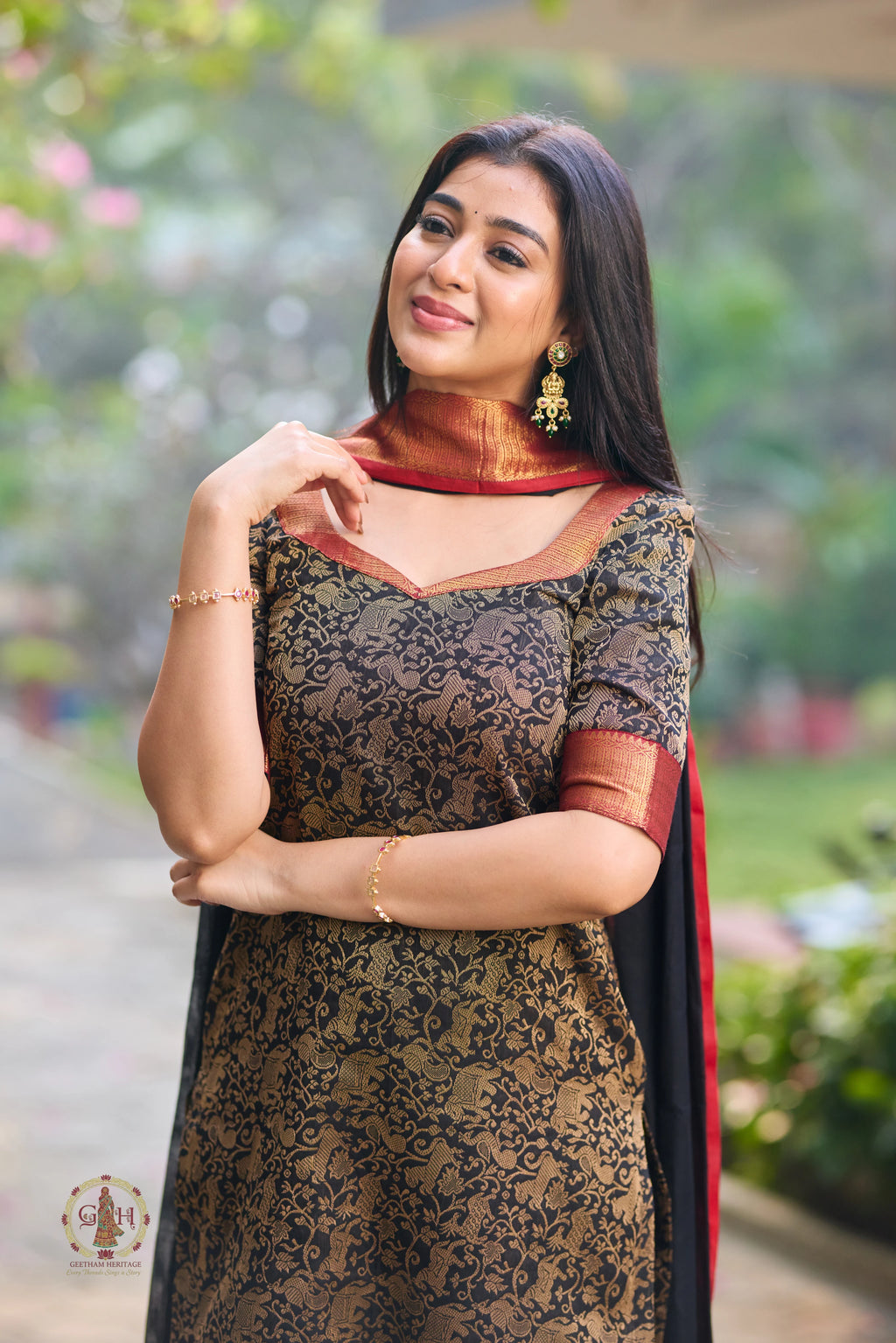 Mai Black Vanasingaram Premium Cotton 2 Piece (Top and Dupatta)