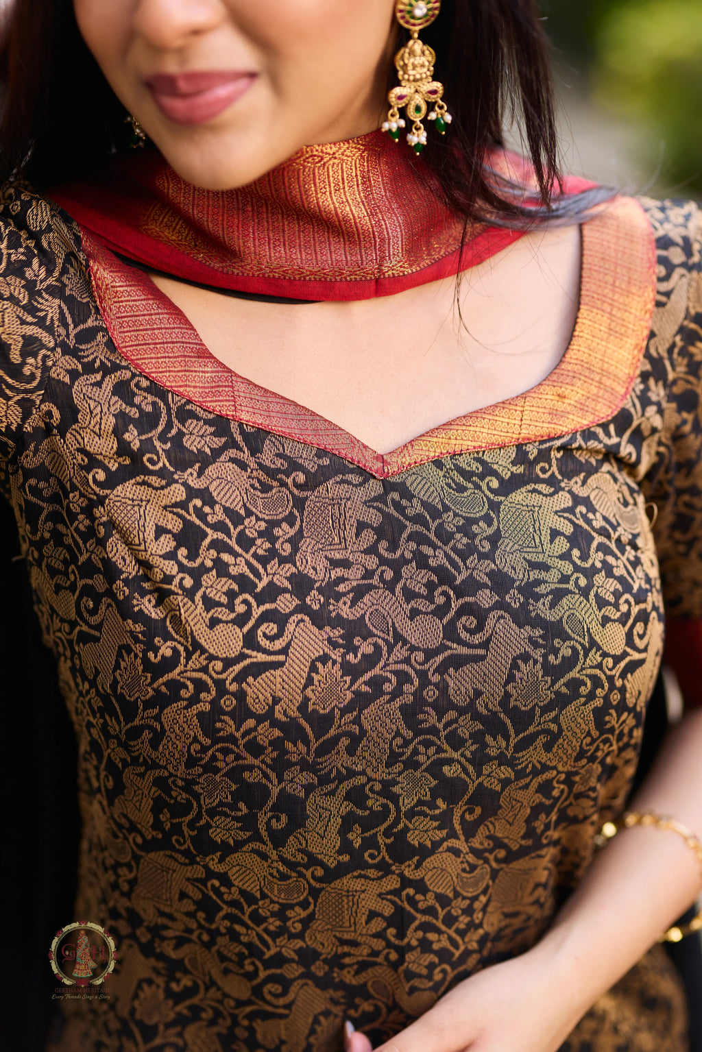 Mai Black Vanasingaram Premium Cotton 2 Piece (Top and Dupatta)