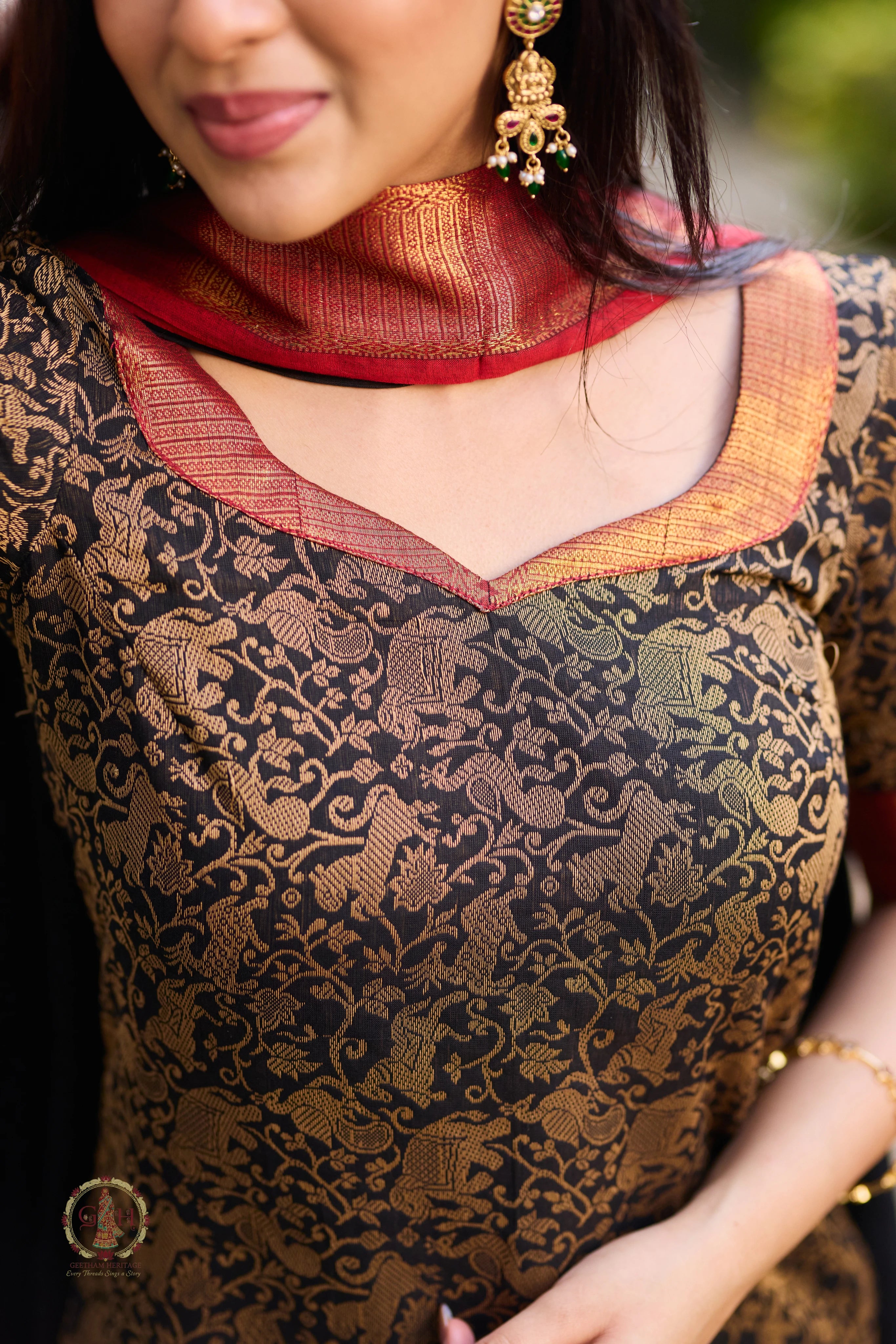 Mai Black Vanasingaram Premium Cotton 2 Piece (Top and Dupatta)