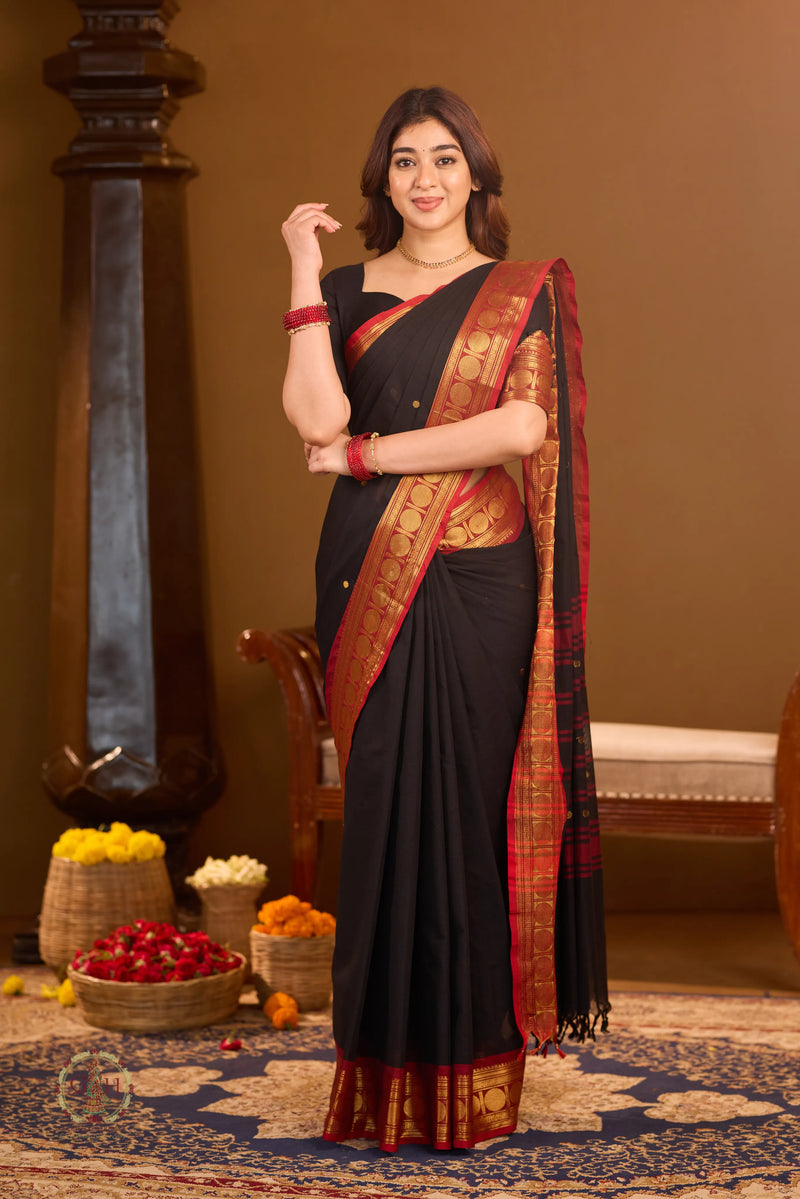 Midnight Black with Vermilion Jari Border