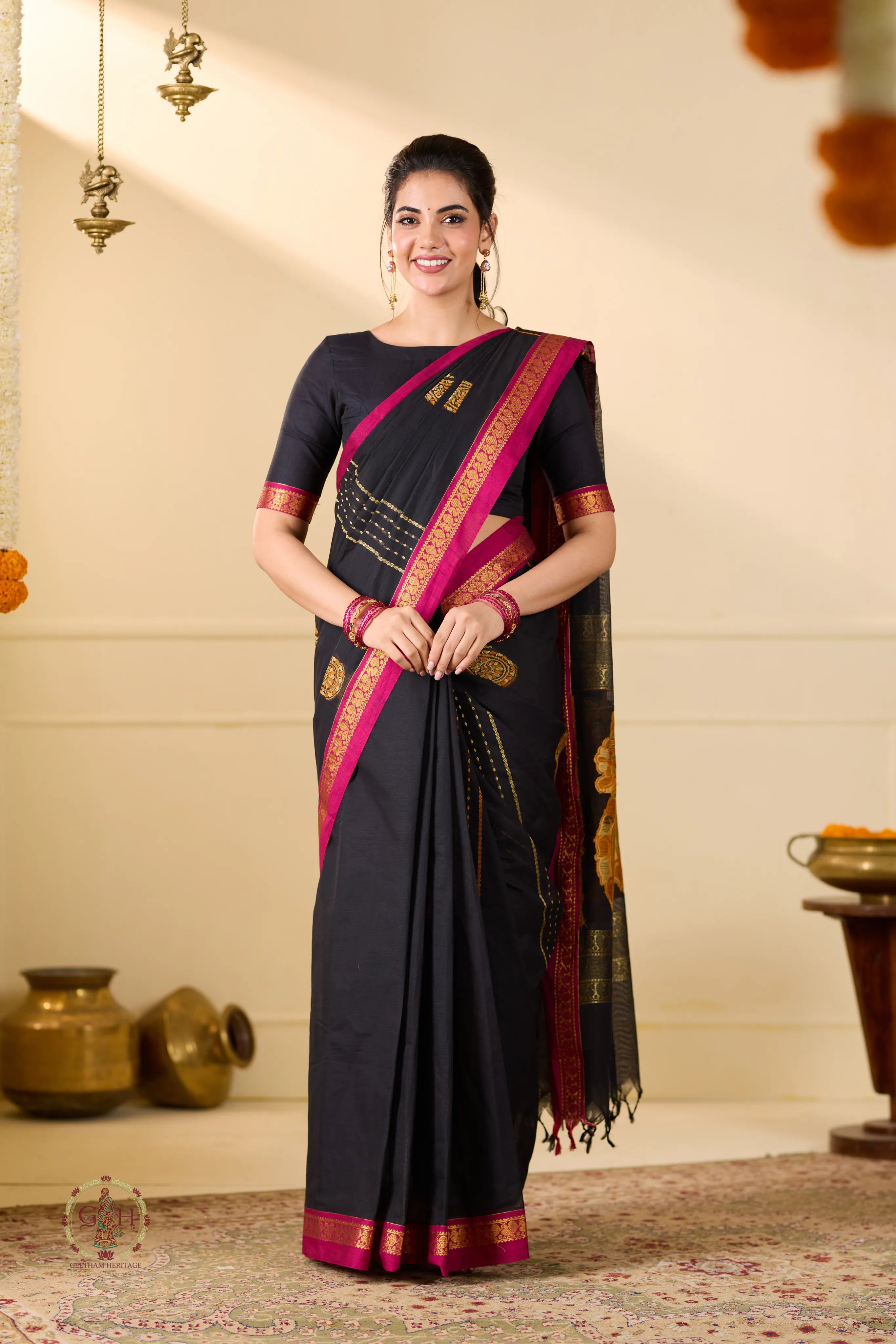 Classic Black Mango Motif Rich Pallu Kanchi Cotton