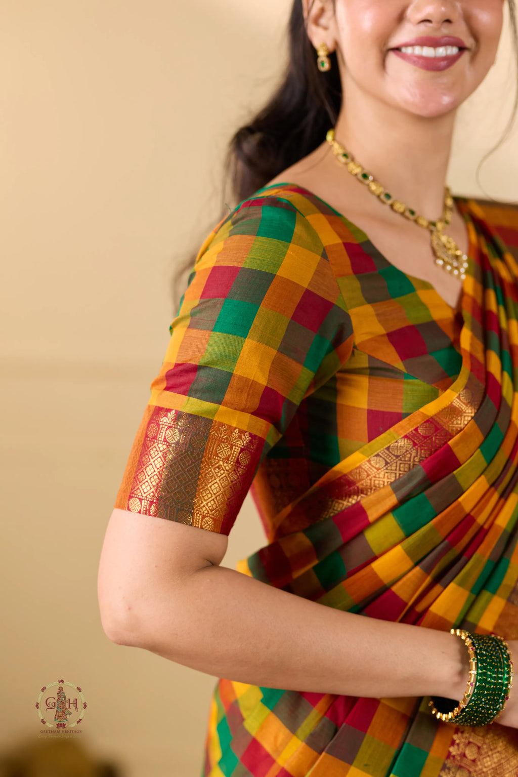Paalum Pazham Checked Kanchi Cotton