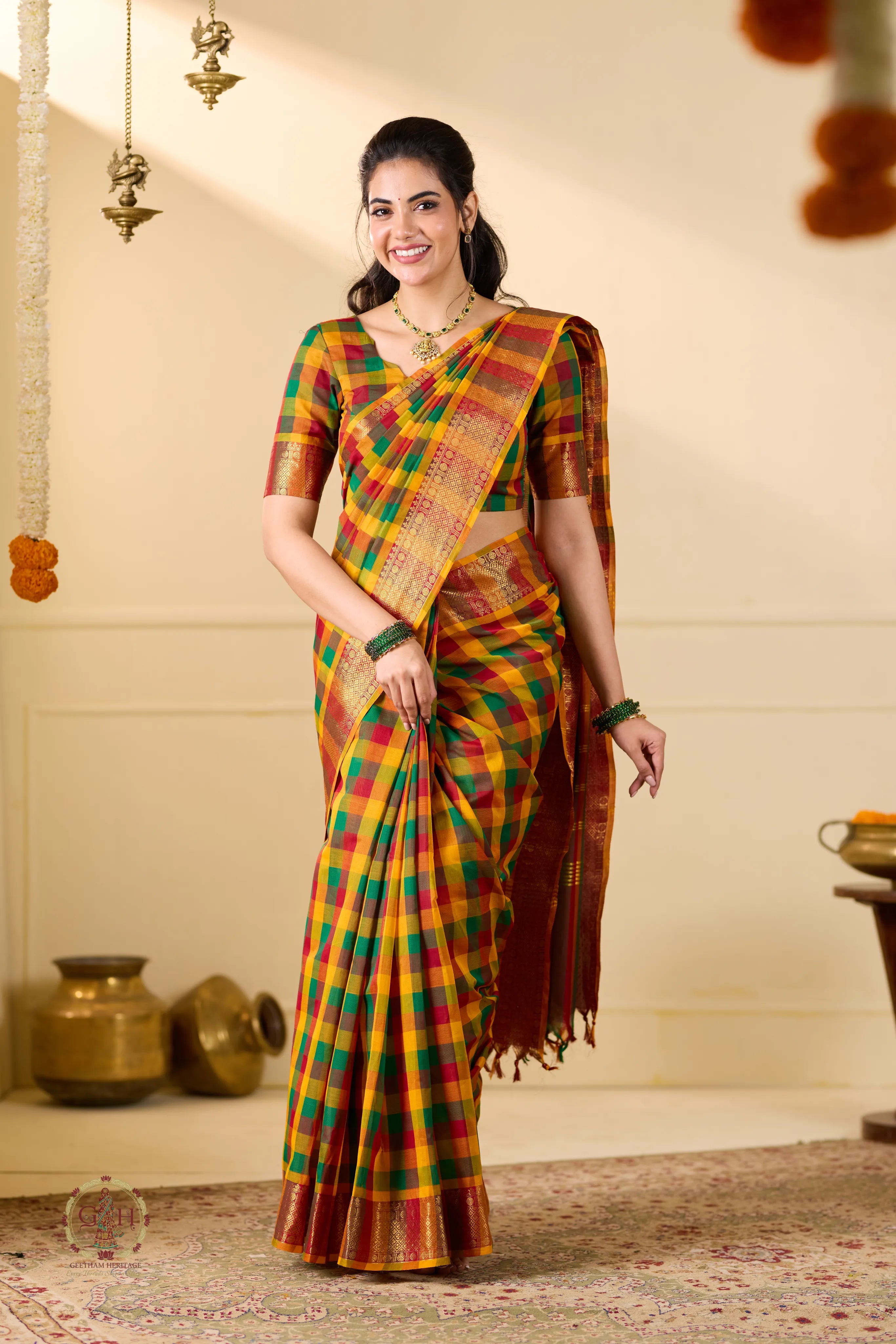Paalum Pazham Checked Kanchi Cotton